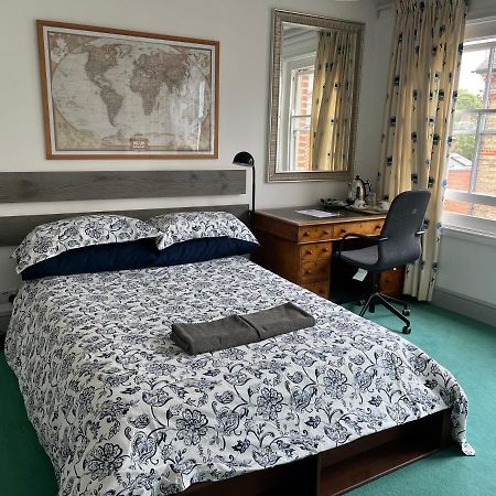 Lake Street Accommodation 牛津 外观 照片