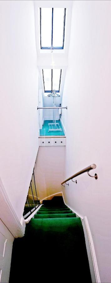 Lake Street Accommodation 牛津 外观 照片