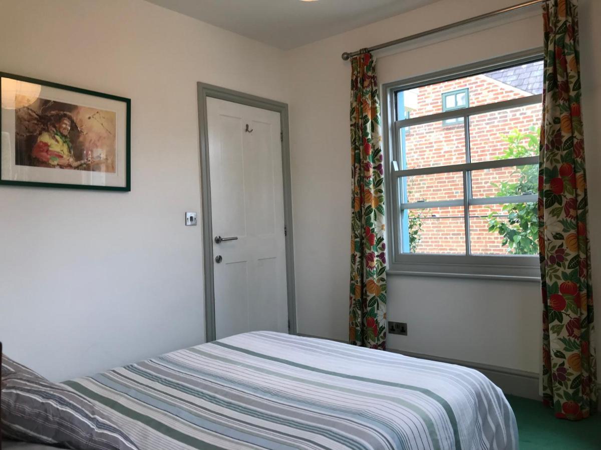 Lake Street Accommodation 牛津 外观 照片